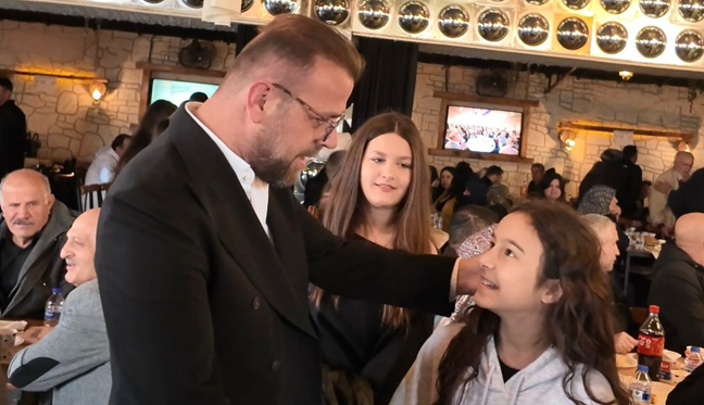 Bayraklı’da Anlamlı Bayramlaşma: Kırkpınar Ailesi Birlikte Güçlü